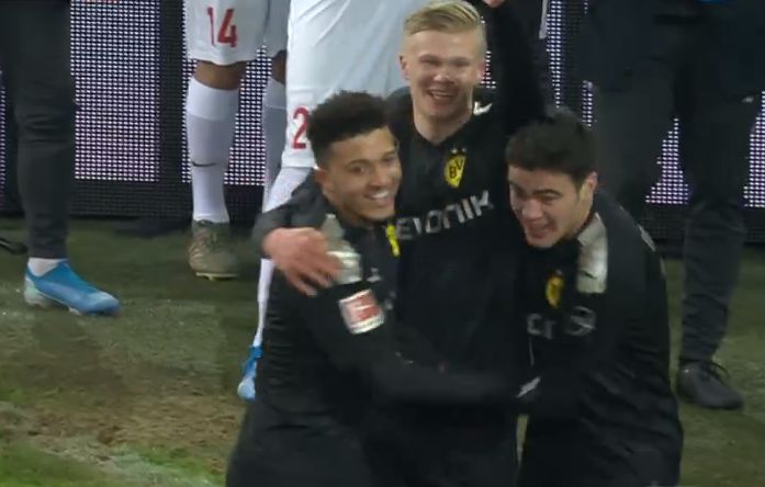  哈兰德替补登场梅开度救主  