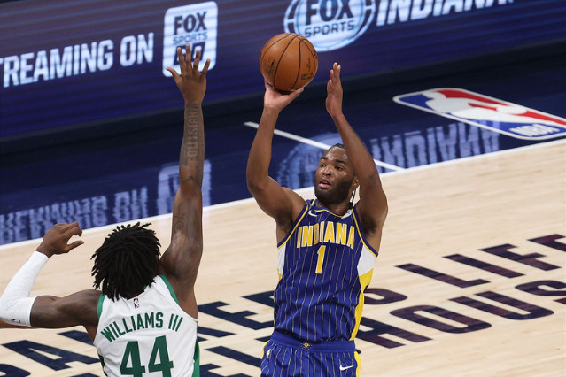  步行者末节爆发逆转凯尔特人  