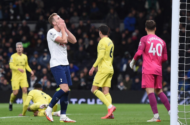 热刺锋线浪费单刀机会遭球迷诟病  