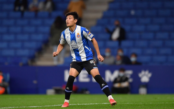 莱斯特城前锋单刀赴会绝杀西汉姆联取关键分